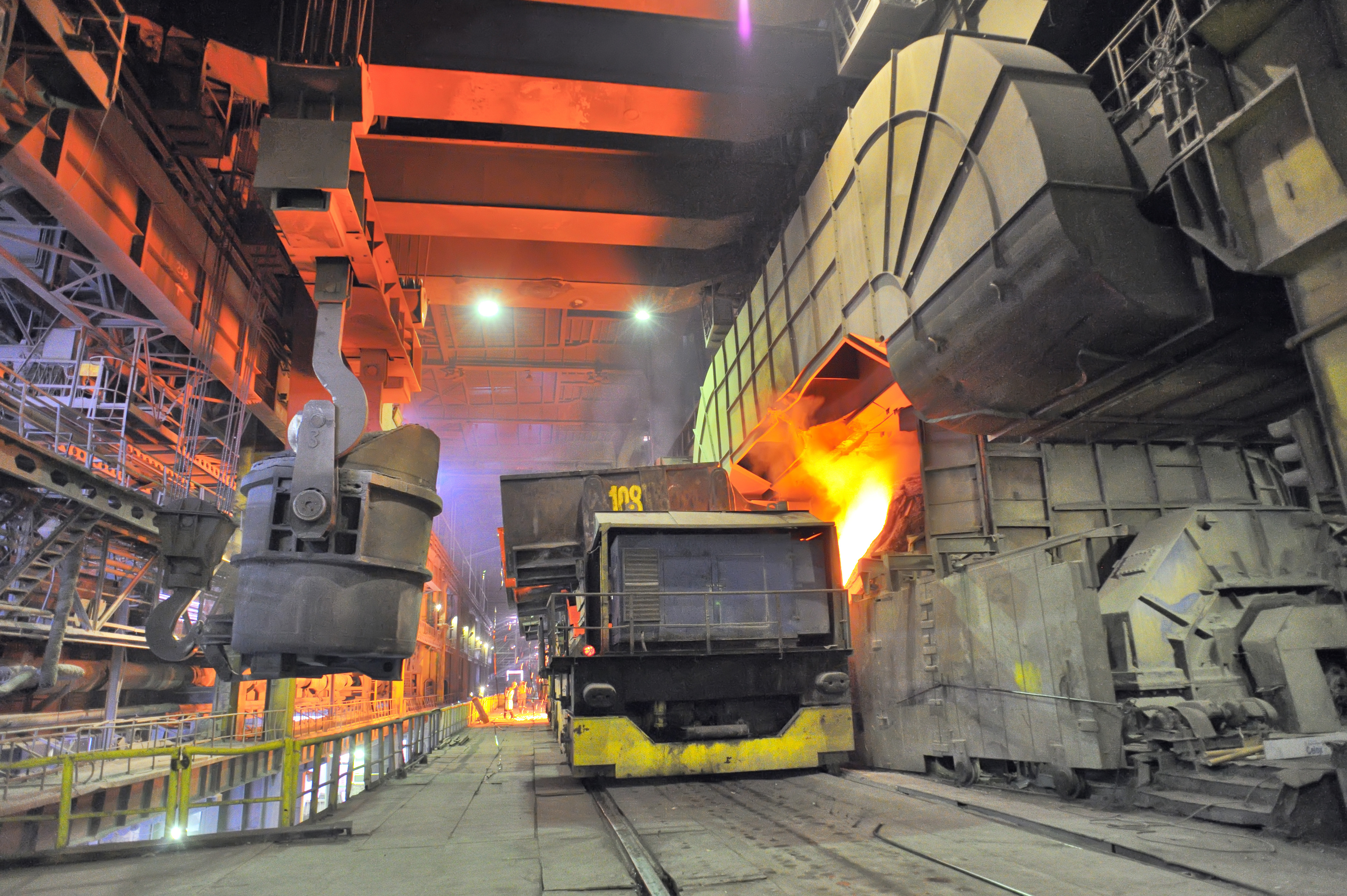 transportation of liquid metal in open hearth workshop